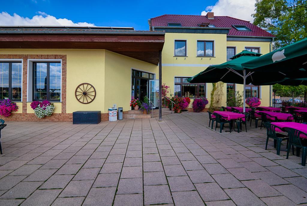 Elbterrassen Zu Brambach 호텔 Dessau-Rosslau 외부 사진